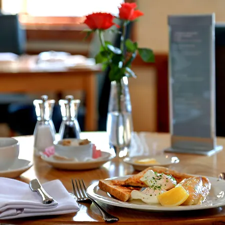 Hotel Western Milford 3*
