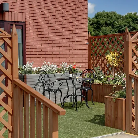 Western Milford Hotel 3*