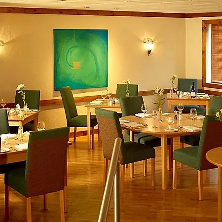 Western Milford Hotel 3*
