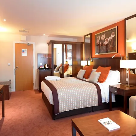 Western Milford Отель